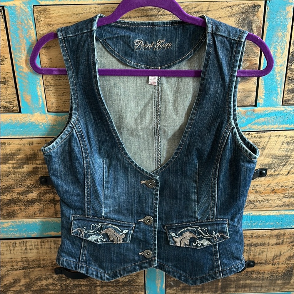 Bundle 5 items @ 10$, pay only 30$ - Denim Vest with Embroidered Pockets